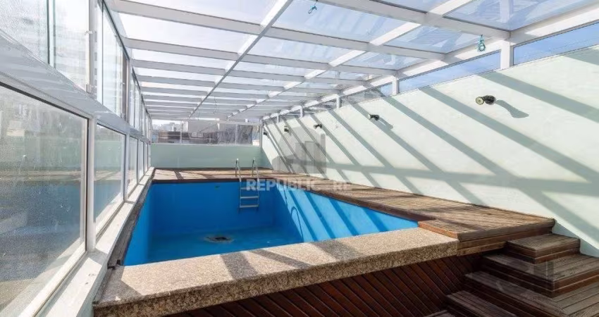 Casa incrível com 444m² privativos, para uso misto, residencial ou comercial.