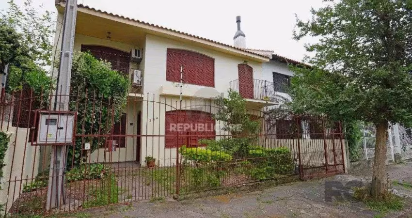Casa residencial à venda no bairro partenon com 5 dormitórios/quartos e 230 m².