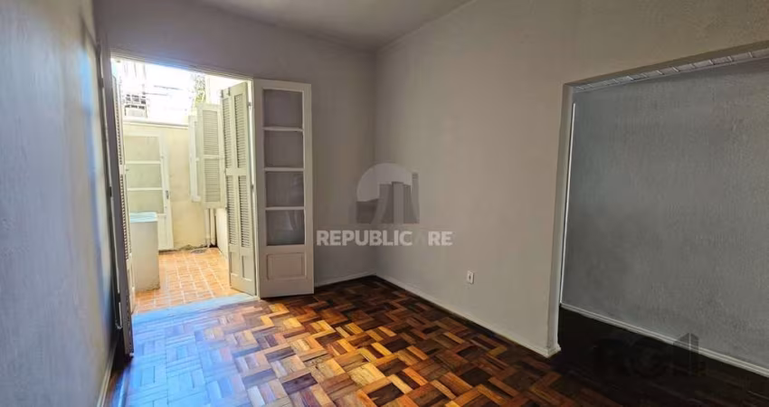 Apartamento 2 dormitórios à venda Cidade Baixa Porto Alegre/RS
