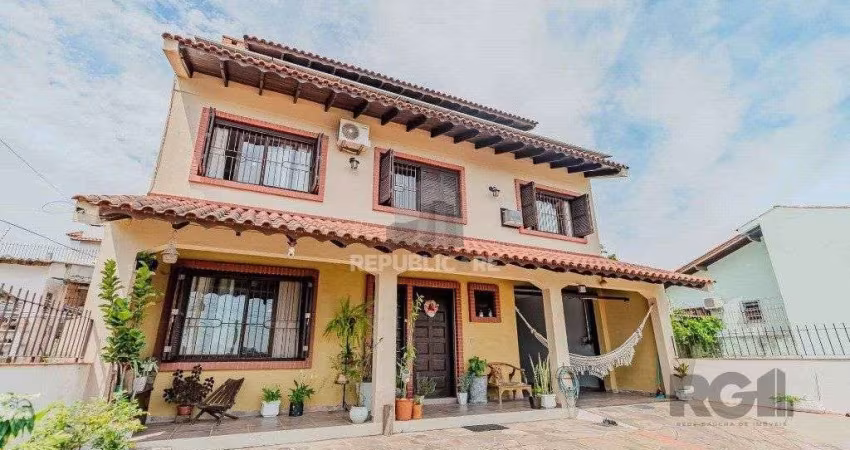 Casa com 234m², 3 dormitórios, 3 vagas no bairro Partenon