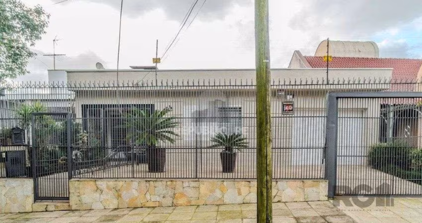 Casa 3 dormitórios à venda Medianeira Porto Alegre/RS