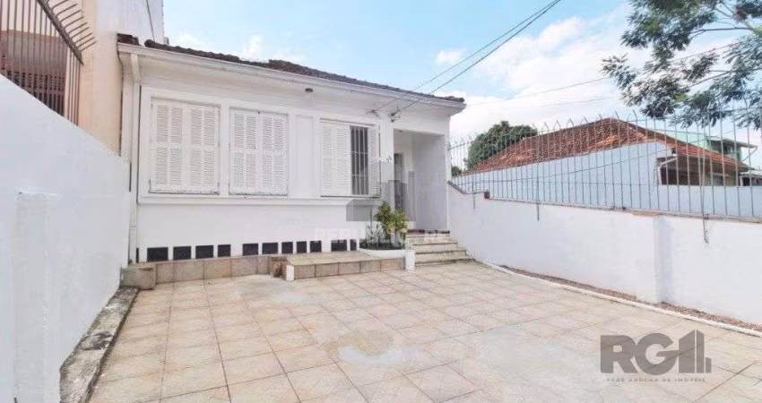 Casa 3 dormitórios à venda Teresópolis Porto Alegre/RS