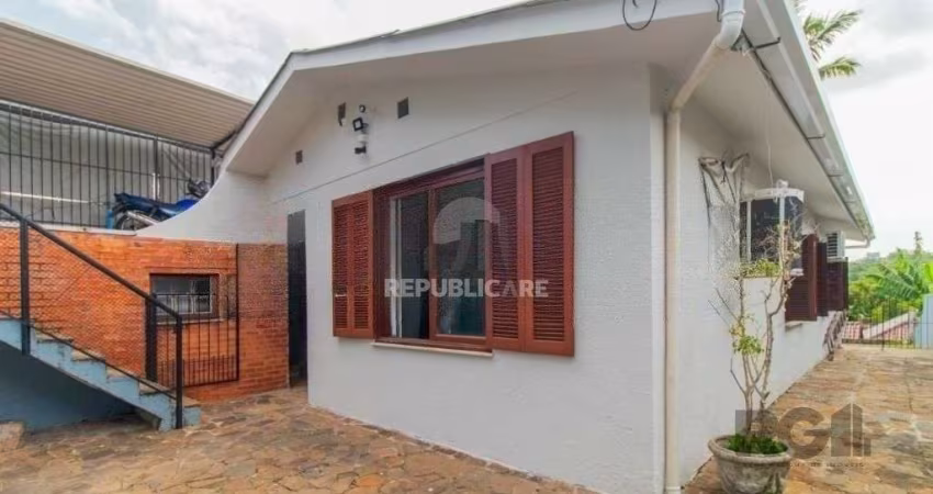 Casa 3 dormitórios à venda Santa Tereza Porto Alegre/RS