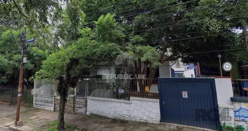 Casa 6 dormitórios à venda Teresópolis Porto Alegre/RS