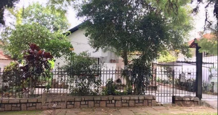 Casa - 3 dorms. 3 vagas - 150 m² - Santa Tereza