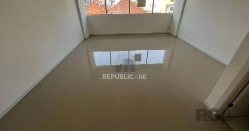 Sala comercial desocupada no edifício baltimore, bairro bom fim em porto alegre.