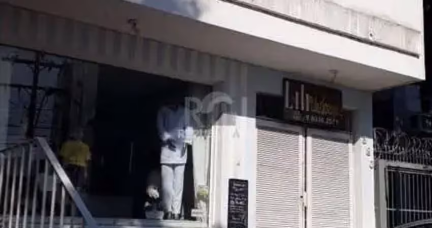 Casa residencial à venda no bairro menino deus com 250 m² e 4 dormitórios/quartos.