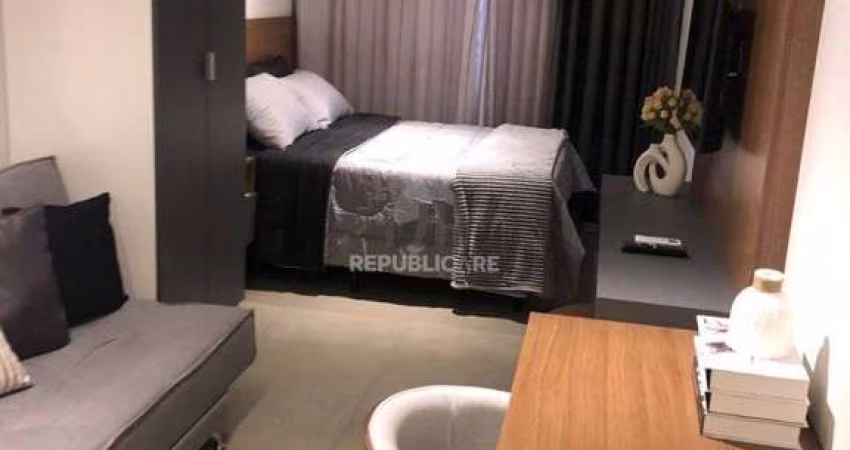 Loft há meia quadra da Santa Casa