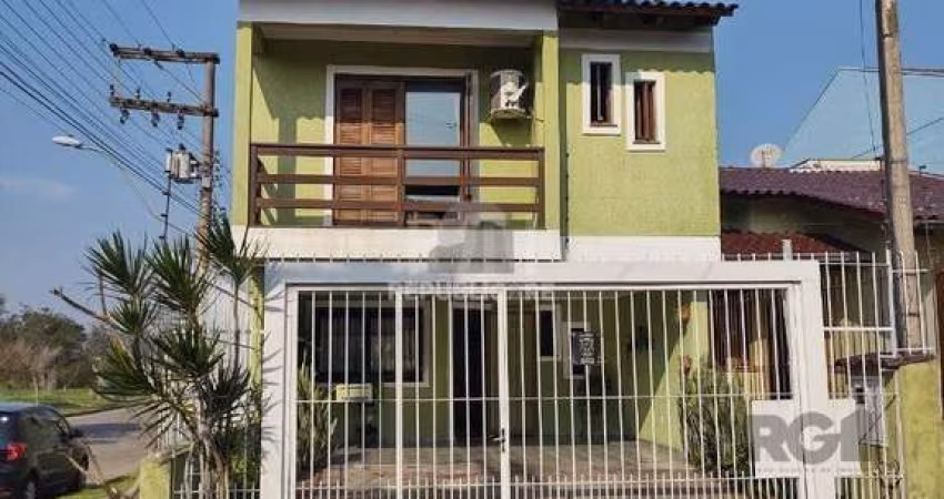 Casa para Venda - 167m², 3 dormitórios, sendo 1 suites, 7 vagas - Hípica