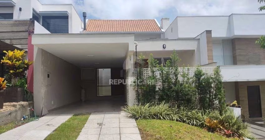 Casa em Condomínio fechado com 3 dormitórios no bairro Vila Nova em Porto Alegre