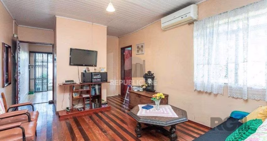 Casa sobrado no Jardim do Saldo de 3 dormitórios
