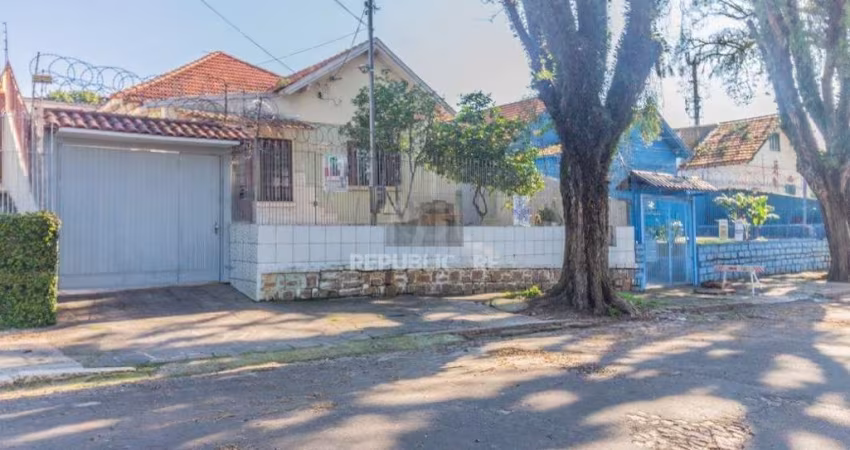 Casa 3 dormitórios à venda Santa Tereza Porto Alegre/RS