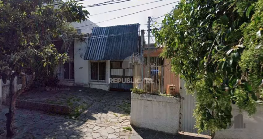 Terreno à venda no bairro partenon com área total disponível para construção