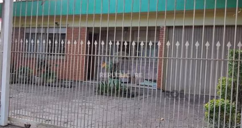 Casa 4 dormitórios, terreno com 1639m² à venda no Morro Santana
