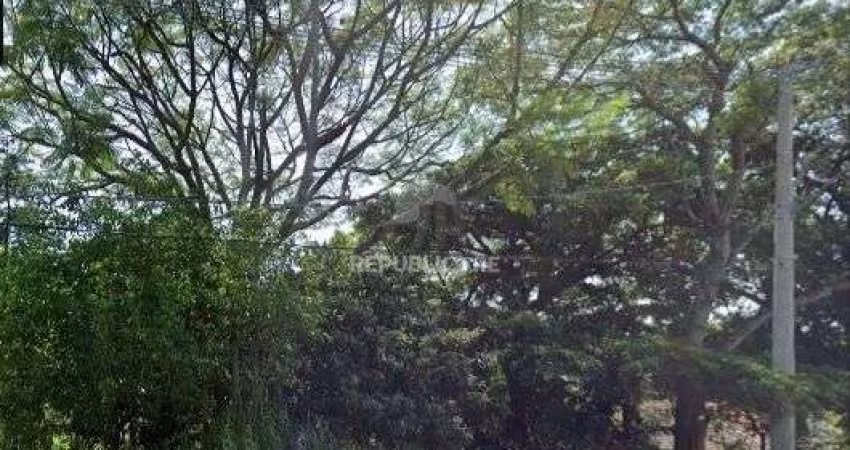 Terreno na av pinheiro borda com vista com 564n²