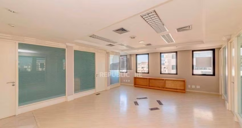 Conjunto Comercial de 129,57m2 nas Três Figueiras para comprar