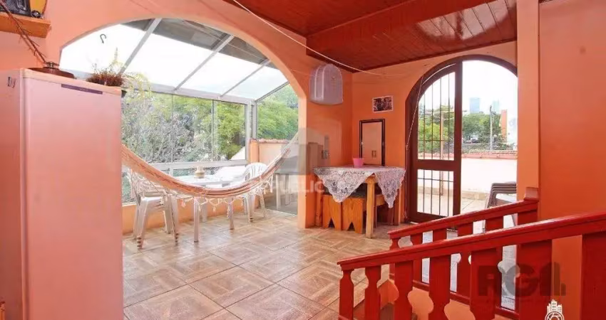 Casa de 250m² para comprar no bairro mont serrat  por r$1.125.000,00