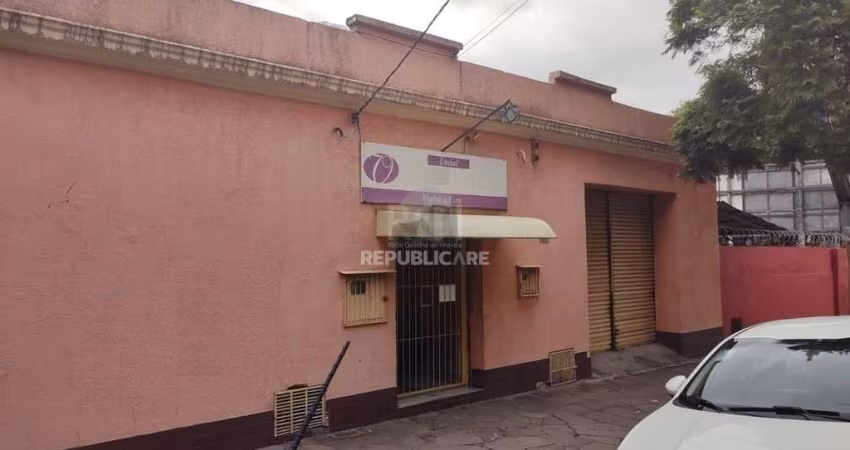 Casa Comercial para Venda - 140m², 0 dormitórios, na Azenha, em Porto Alegre