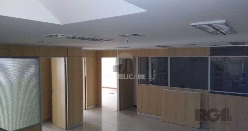 Escritório à venda no centro histórico com 200 m² de área útil disponível