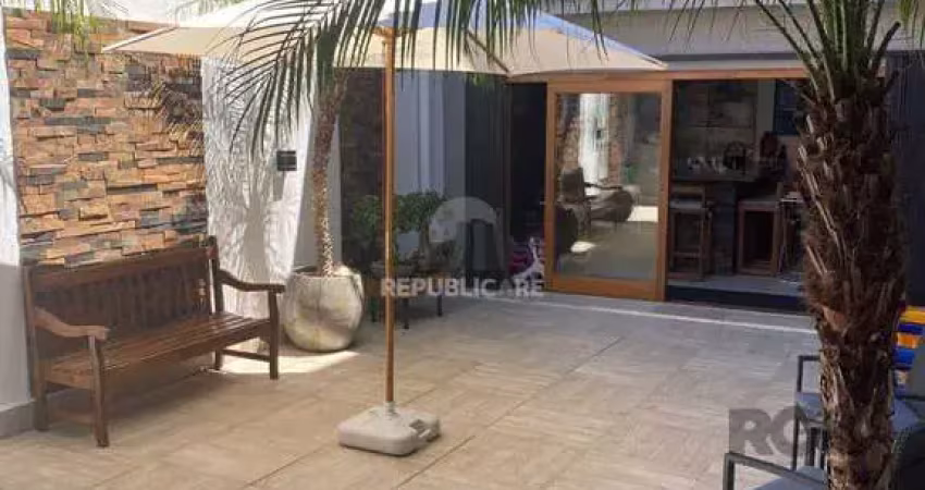 Casa residencial à venda no bairro partenon com 220 m² e 4 dormitórios/quartos.