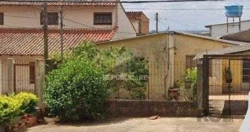 Casa a venda no bairro Alta Petropilis com 100m²