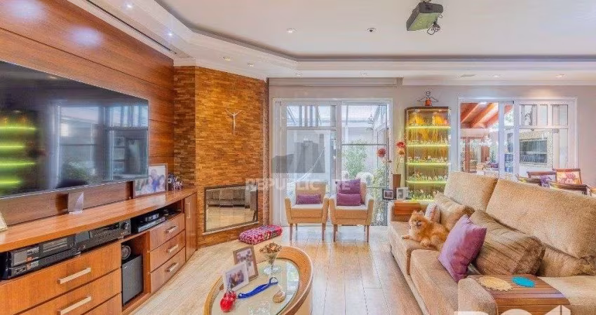 EXCLUSIVIDADE  Belíssima casa de 4 suítes + gabinete no condomínio fechado Terra