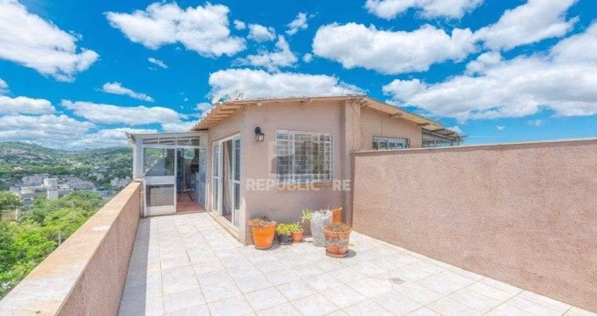 COBERTURA 2 DORMITÓRIOS, TERESÓPOLIS, 147 M²