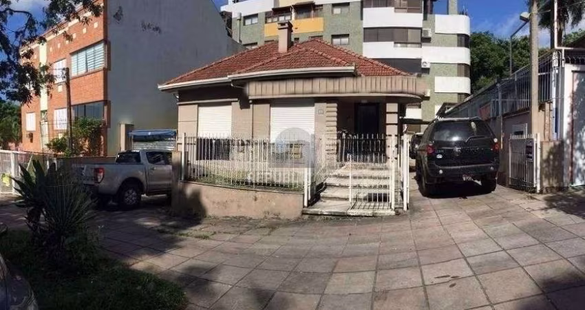 Casa 2 dormitórios à venda Petrópolis Porto Alegre/RS