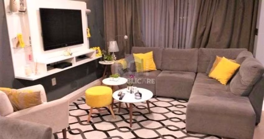 Casa de 67m², 2 dormitórios, 3 vagas no bairro Passo Da Areia