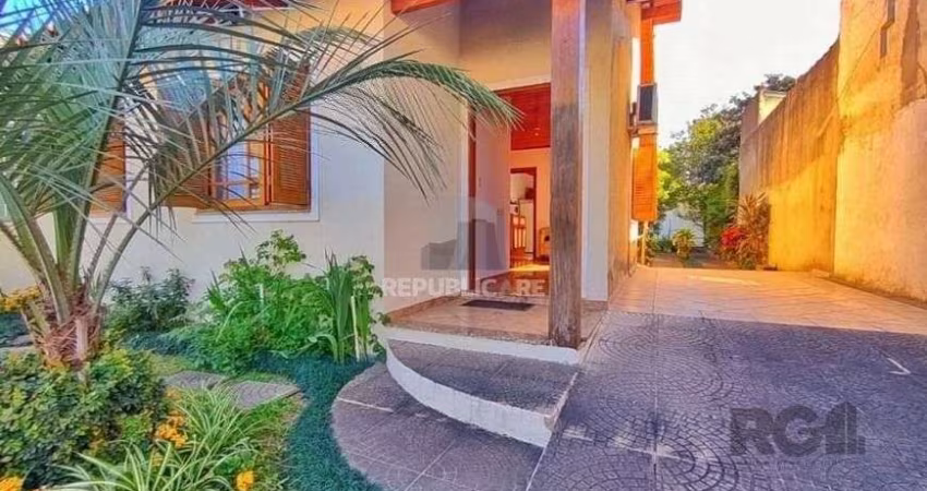 Casa de 3 dormitórios, bairro São Sebastião