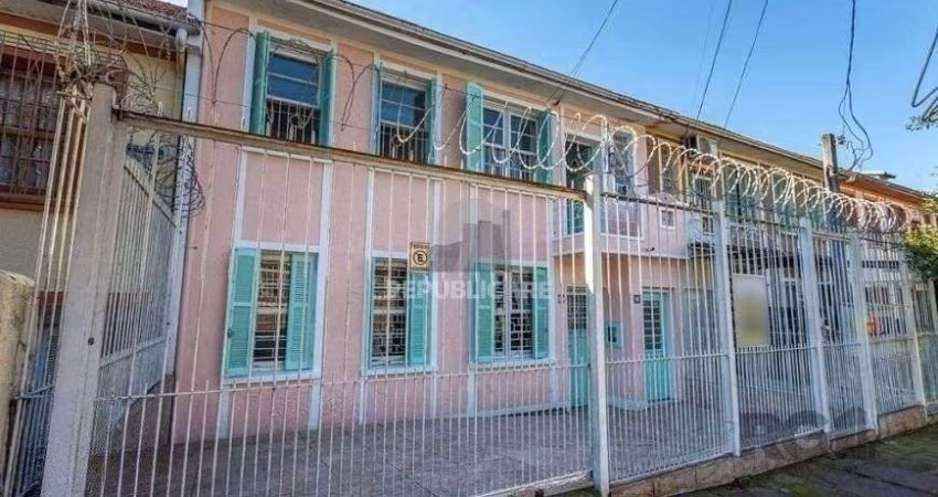 Casa 4 dormitórios à venda Medianeira Porto Alegre/RS