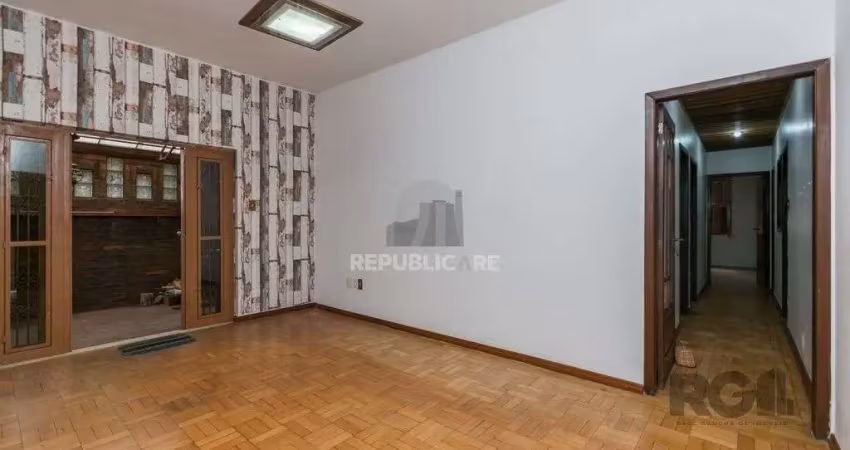 Excelente casa de 150m² com 3 dormitórios e 2 vagas.
