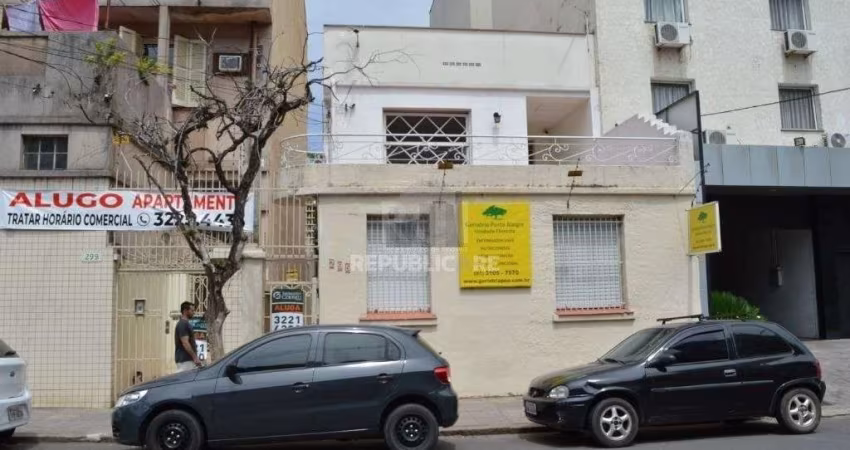 Sobrado para Locação/Aluguel - 300m², 20 dormitórios, Floresta