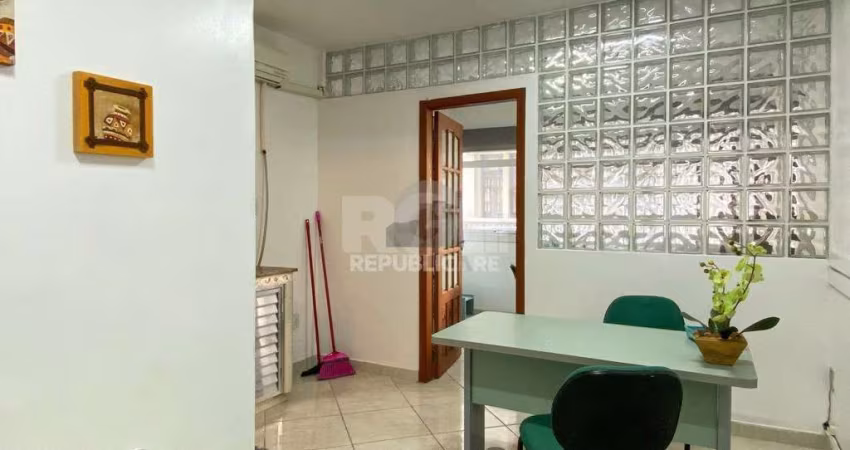 Sala comercial, de frente para a Rua Uruguai, no condomínio Aceguá