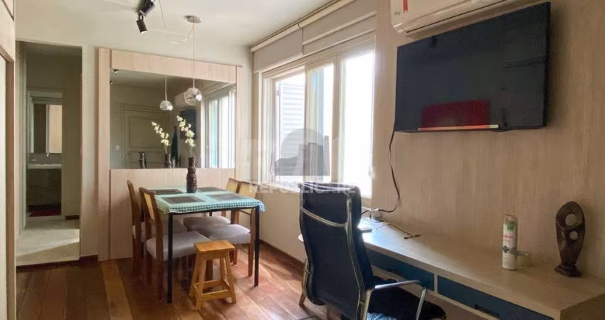 Apartamento mobiliado, localizado no Centro Histórico, próximo ao Cais Embarcade
