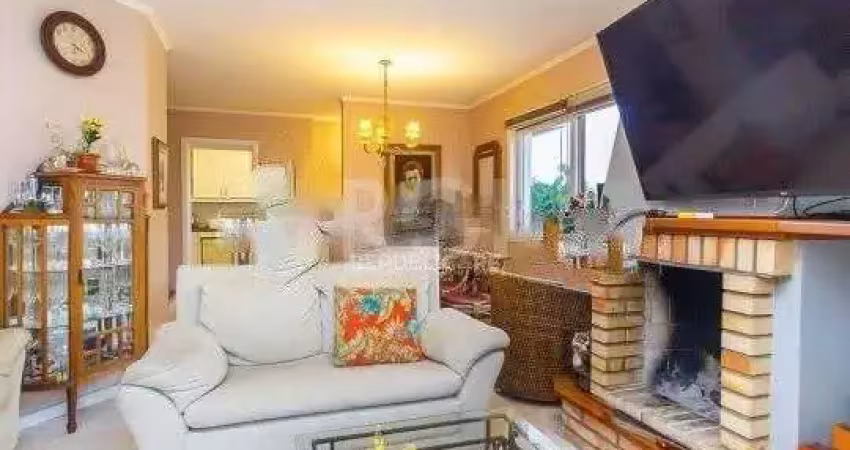 Casa de condomínio à venda no menino deus com 230 m² e 4 dormitórios/quartos.