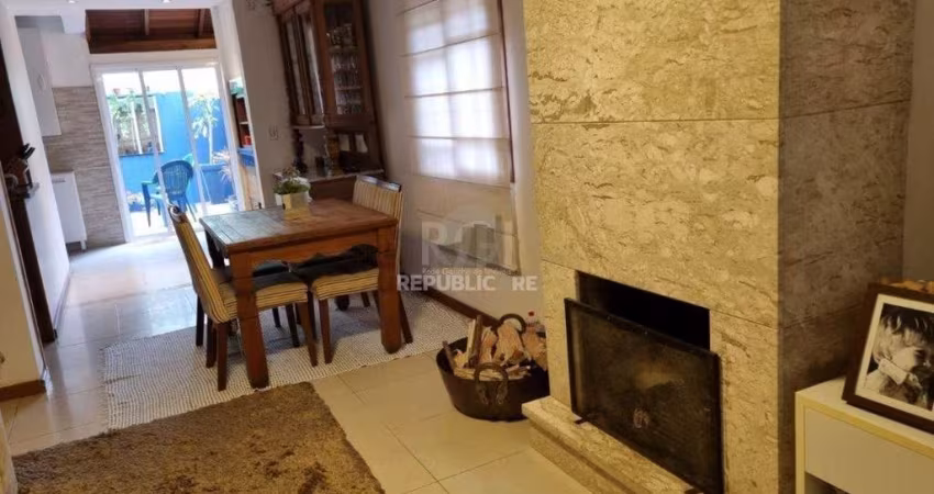 Casa Condominio para Venda - 218m², 3 dormitórios, sendo 1 suites, 2 vagas - Ipa