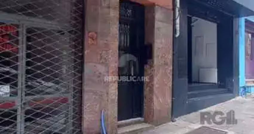 Apartamento à venda no centro histórico com 113 m² e 3 dormitórios/quartos.