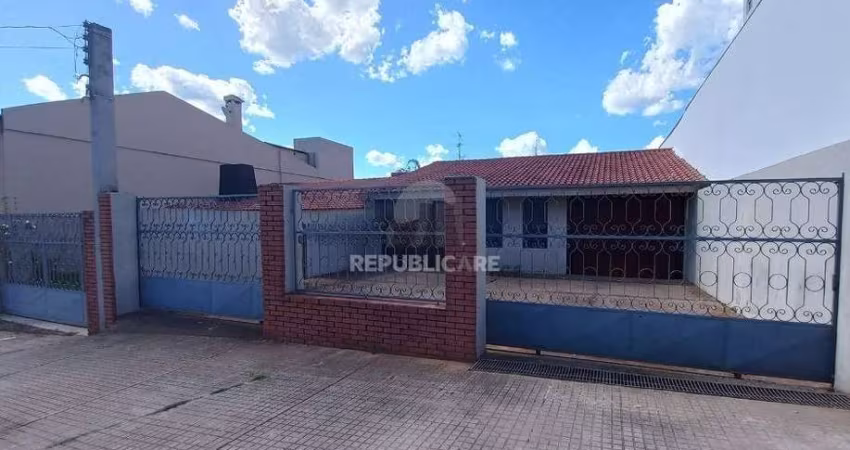 Casa com 2 dormitórios (1 Sendo suíte) por R$ 1.809.000,00 na Rua Coronel Ângelo