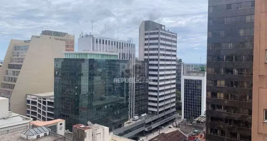Apartamento com 3 quartos à venda na Rua dos Andradas, 904, Centro Histórico, Porto Alegre