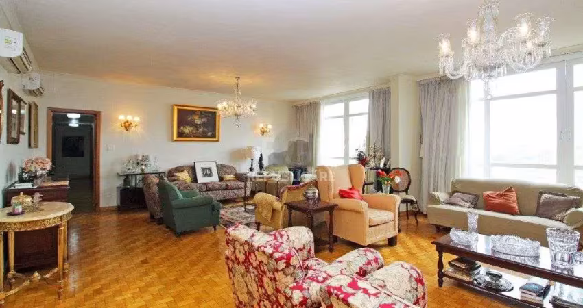 Apartamento à venda no centro histórico com 207 m² e 4 dormitórios/quartos.