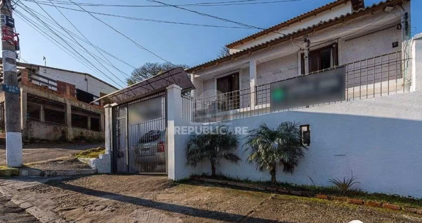 Casa sobrado de 5 dormitórios 2 vagas - Cristal
