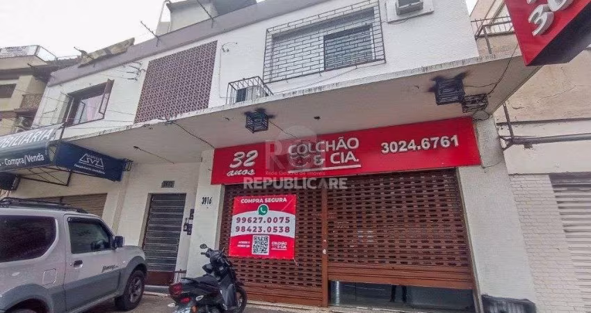 Cobertura para Venda - 230m², 3 dormitórios, 2 vagas - Petrópolis