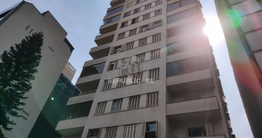 Apartamento para Venda - 136.2m², 3 dormitórios, 1 vaga - Centro Histórico