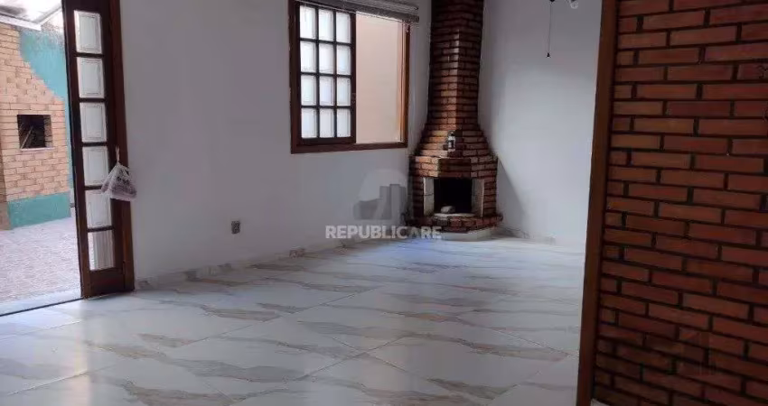 Apartamento à venda na azenha com 3 dormitórios e 74 m² de área útil disponível.