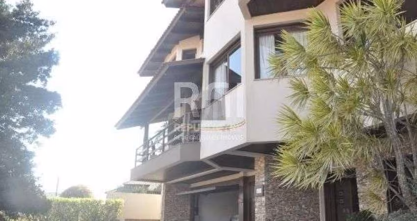 Casa para Venda - 408.74m², 5 dormitórios, sendo 2 suites, 3 vagas - São Caetano