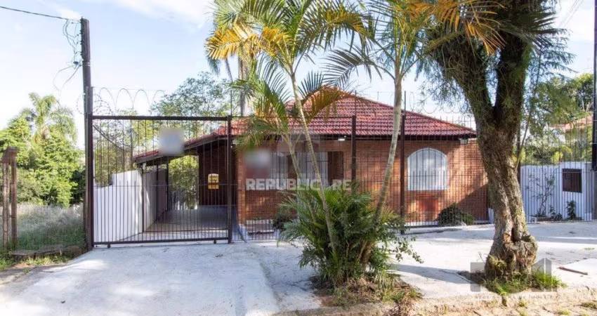 Casa para Venda - 200m², 3 dormitórios, 2 vagas - Cavalhada