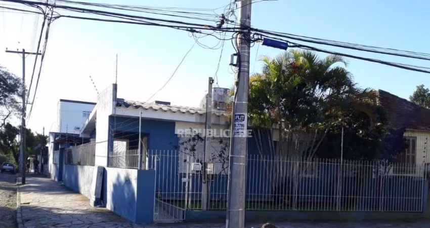 Casa para Venda - 150m², 4 dormitórios, Tristeza