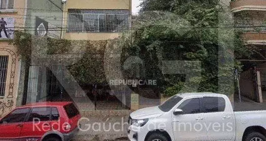 Edifício comercial à venda na cidade baixa com 450 m² de área útil disponível