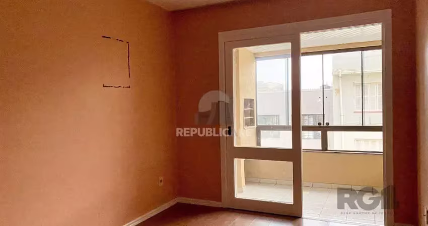 Apartamento à venda no centro histórico com 52 m² e 1 dormitório/quarto disponível.